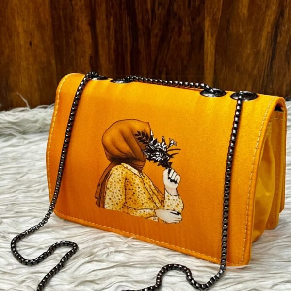 Stylish Shoulder Bag with Artistic Girl Print and Chain Strap