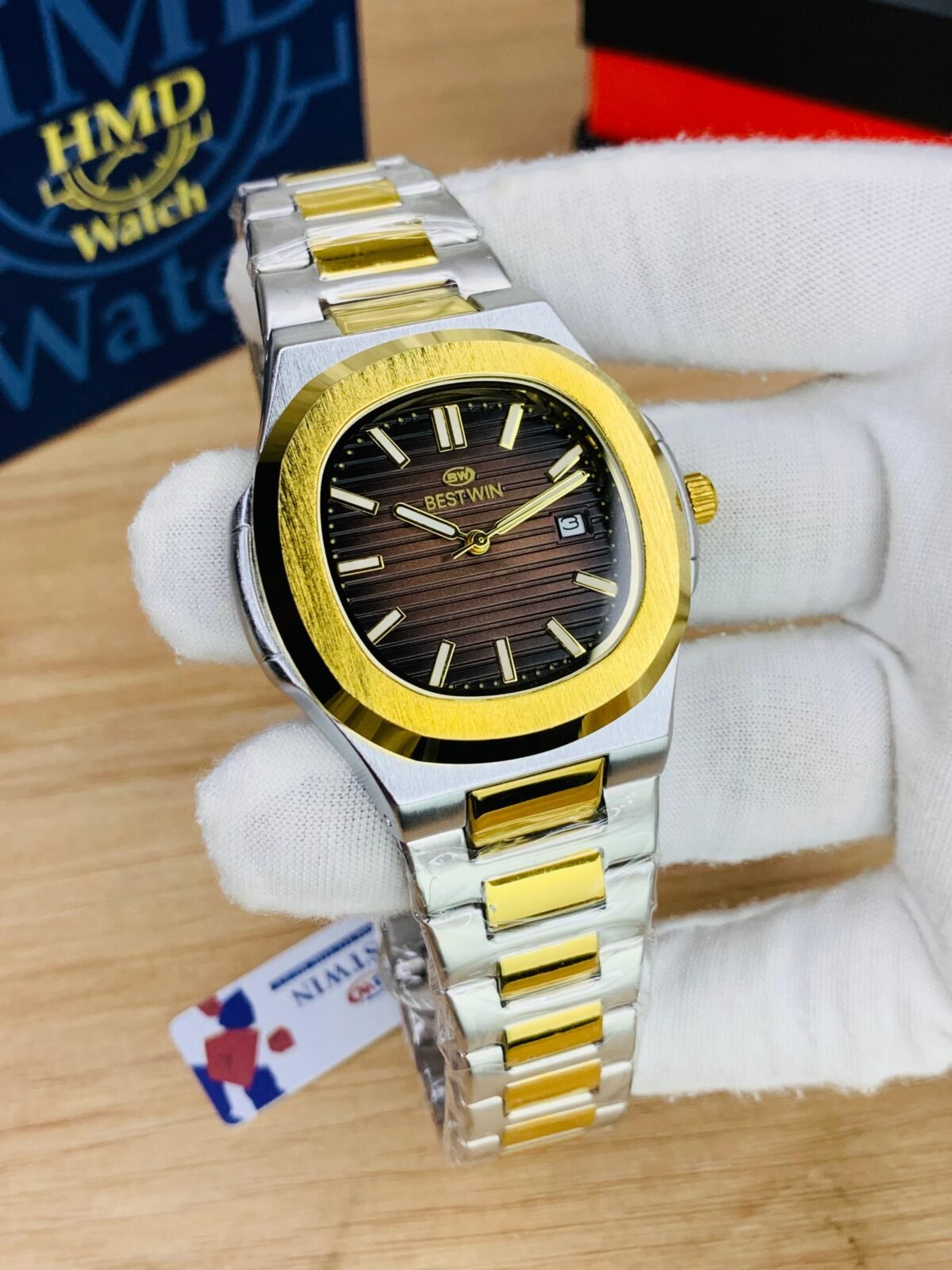 Luxury Stainless Steel Wristwatch with Date Display