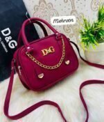 Chic Box Satchel With Gold Chain Accent