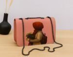Elegant Artistic Shoulder Bag – Stylish Chain Strap with Modern Printed Design