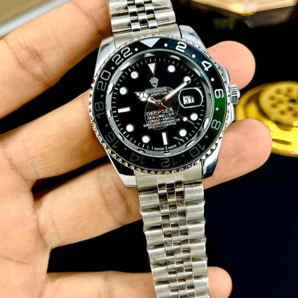Professional Deep Sea Diver Watch With Rotating Bezel