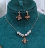Luxe Clover Motif Jewelry Set With Lustrous Faux Pearl Accents