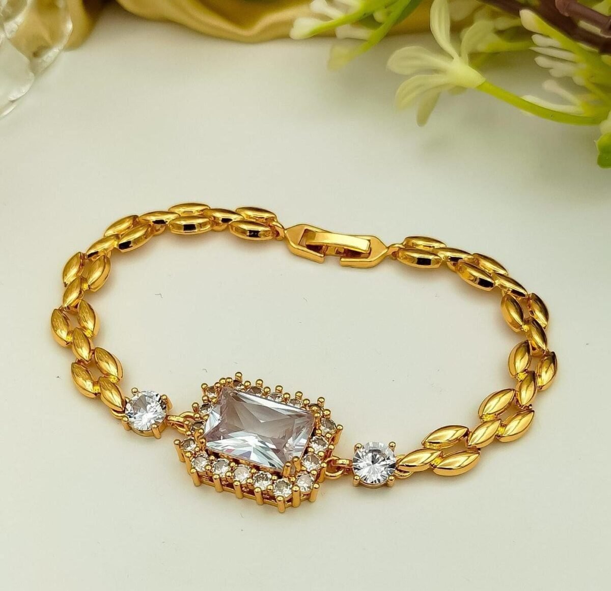 Luxe Emerald Cut Crystal Bracelet With Polished Chain