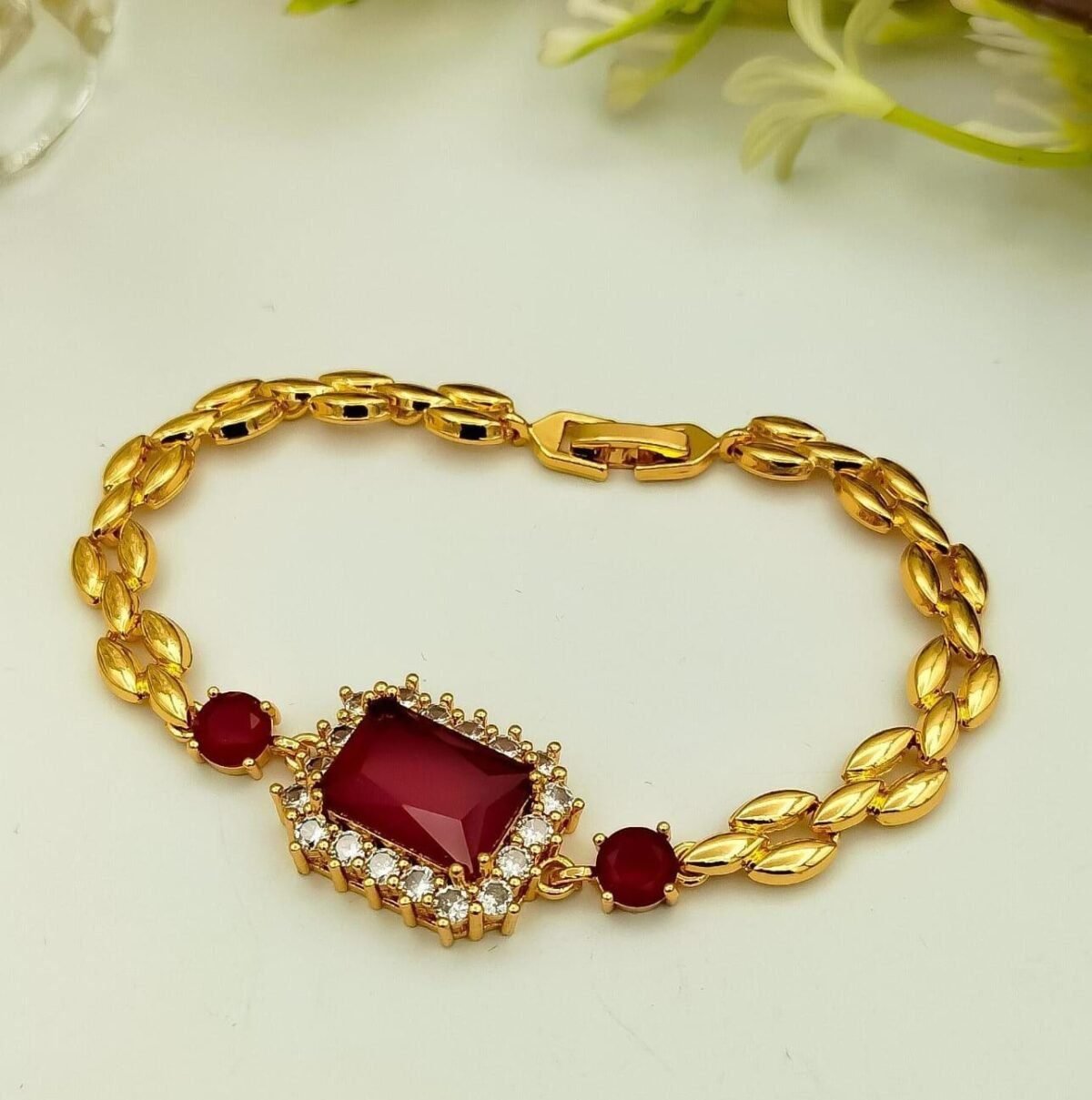 Luxe Emerald Cut Crystal Bracelet With Polished Chain