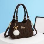 Elegant Monogram Pattern Shoulder Bag With Detachable Strap - Image 4