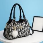 Elegant Monogram Pattern Shoulder Bag With Detachable Strap