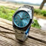 Premium Men's Watch With Sunray Dial And Dual Finish Bracelet